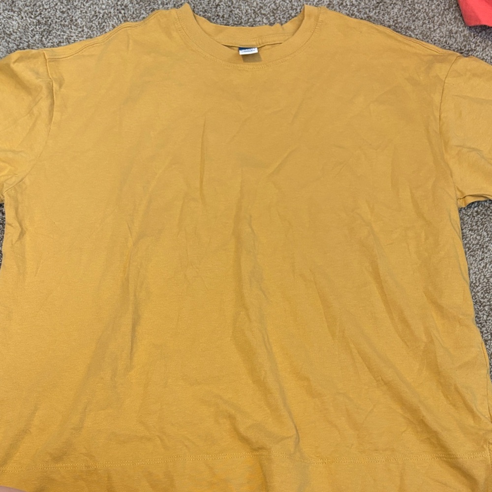 Old Navy Women's Mustard Short Sleeve Tee
